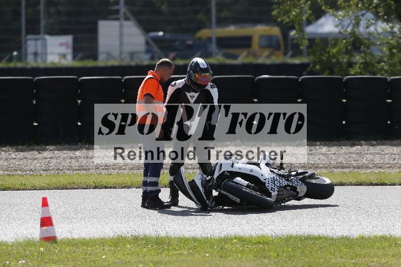 /22 06.06.2025 DISCOVER the BIKE ADR/Race 3 rot/77